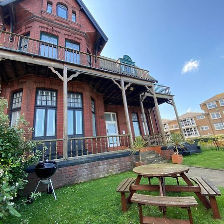 Captain'S Deck Beach Balcony Perfectlysaltburn Exteriör bild