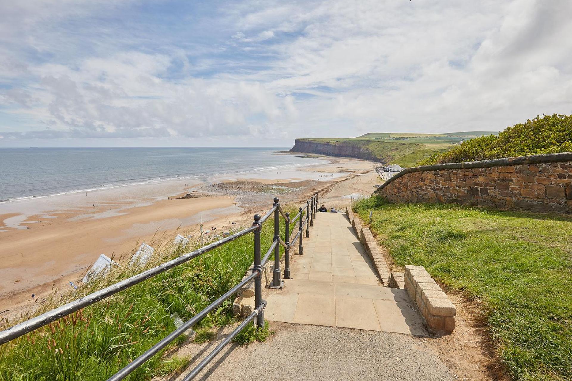 Captain'S Deck Beach Balcony Perfectlysaltburn Exteriör bild