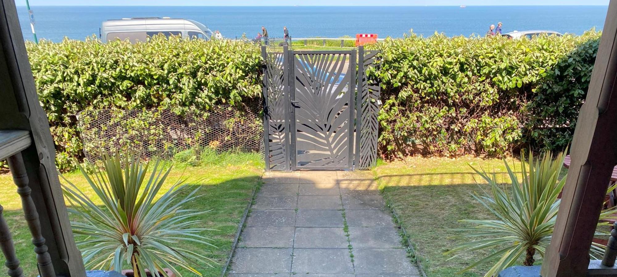 Captain'S Deck Beach Balcony Perfectlysaltburn Exteriör bild