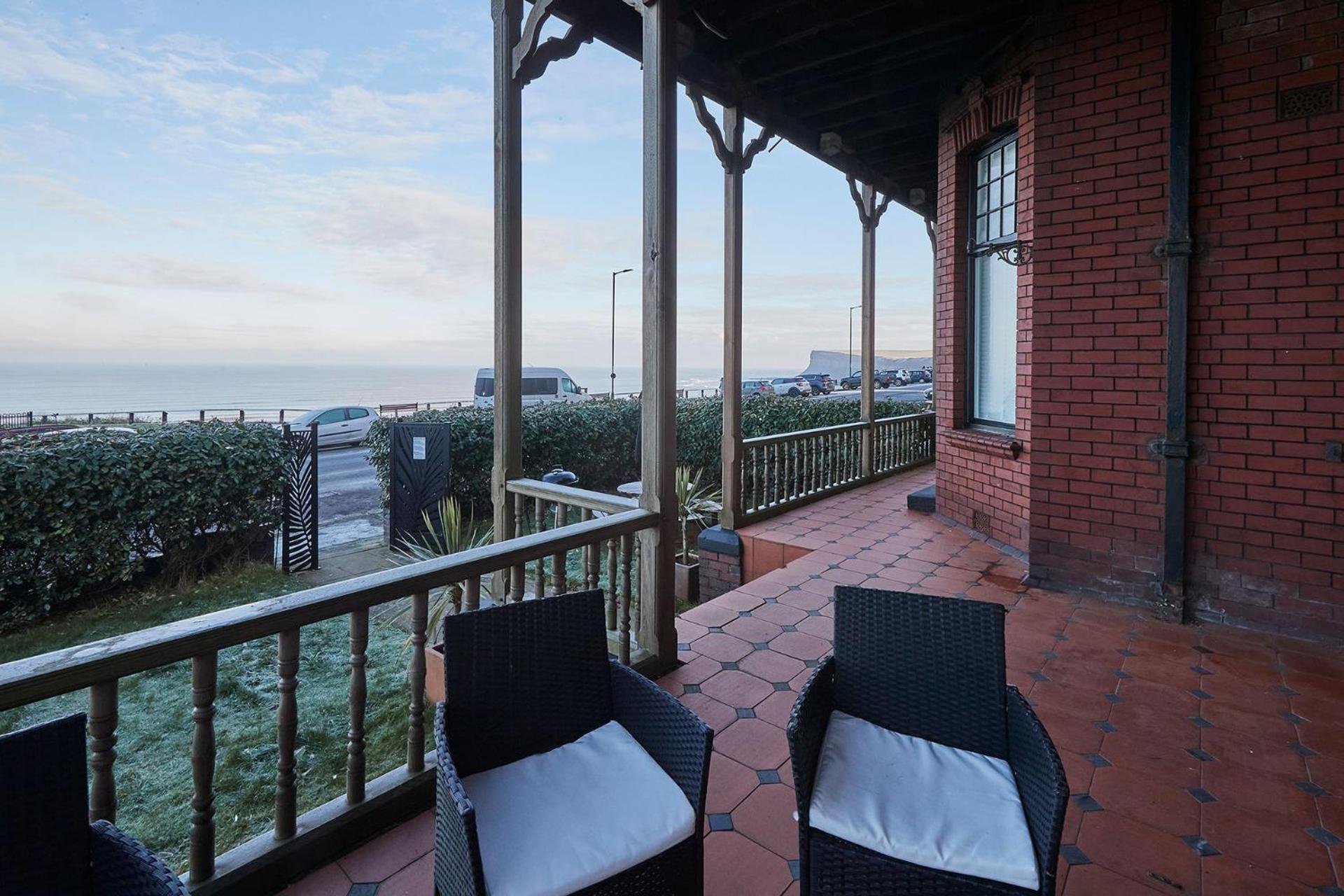 Captain'S Deck Beach Balcony Perfectlysaltburn Exteriör bild